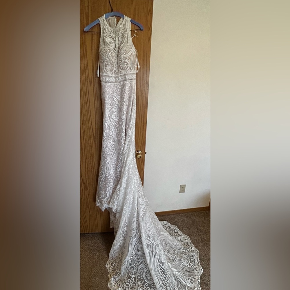 Anora Bridal high neck wedding dress Size 4